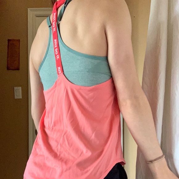 Nike Tank Top - Picture 2 of 2